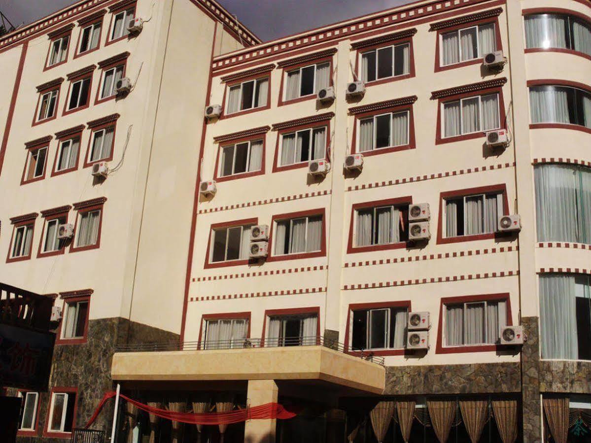 An E Courtyard Hotel Jiu Zhai Gou Branch Jiuzhaigou Eksteriør billede